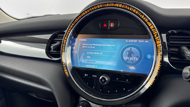 MINI Hatchback 2.0 Cooper S Classic 3dr Auto Petrol Hatchback